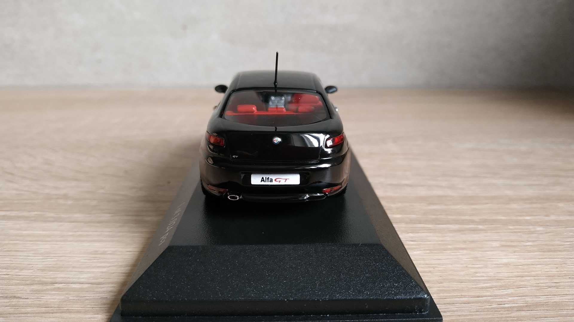 Alfa Romeo GT 2003 (Minichamps) 1/43 1:43