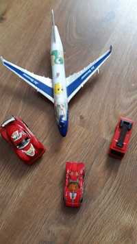 3 машинки і літак