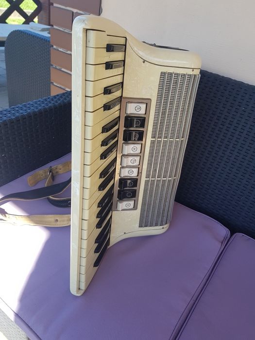 Akordeon hohner 96