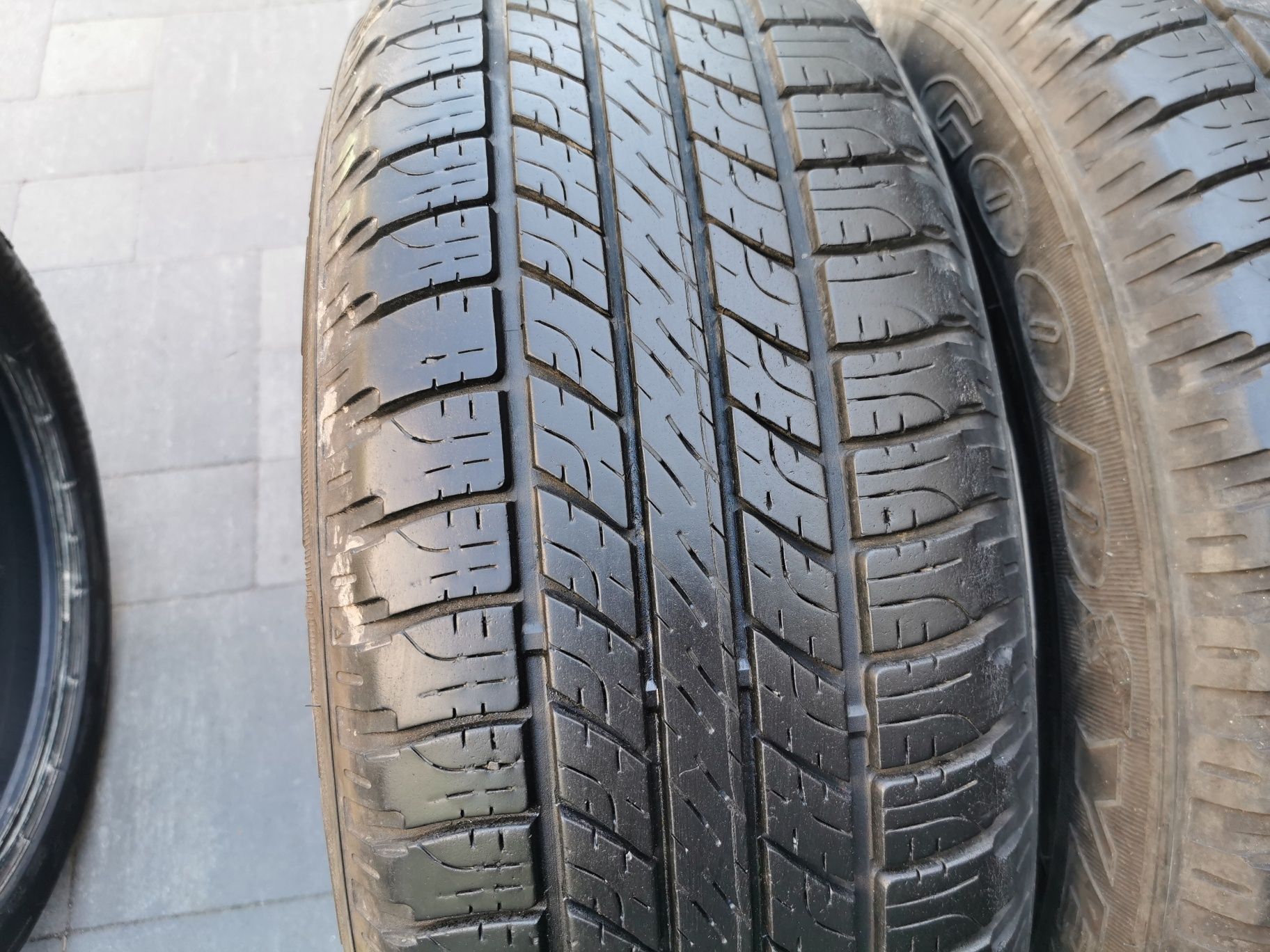 Пара летних шин 235/65 R17 Goodyear Wrangler