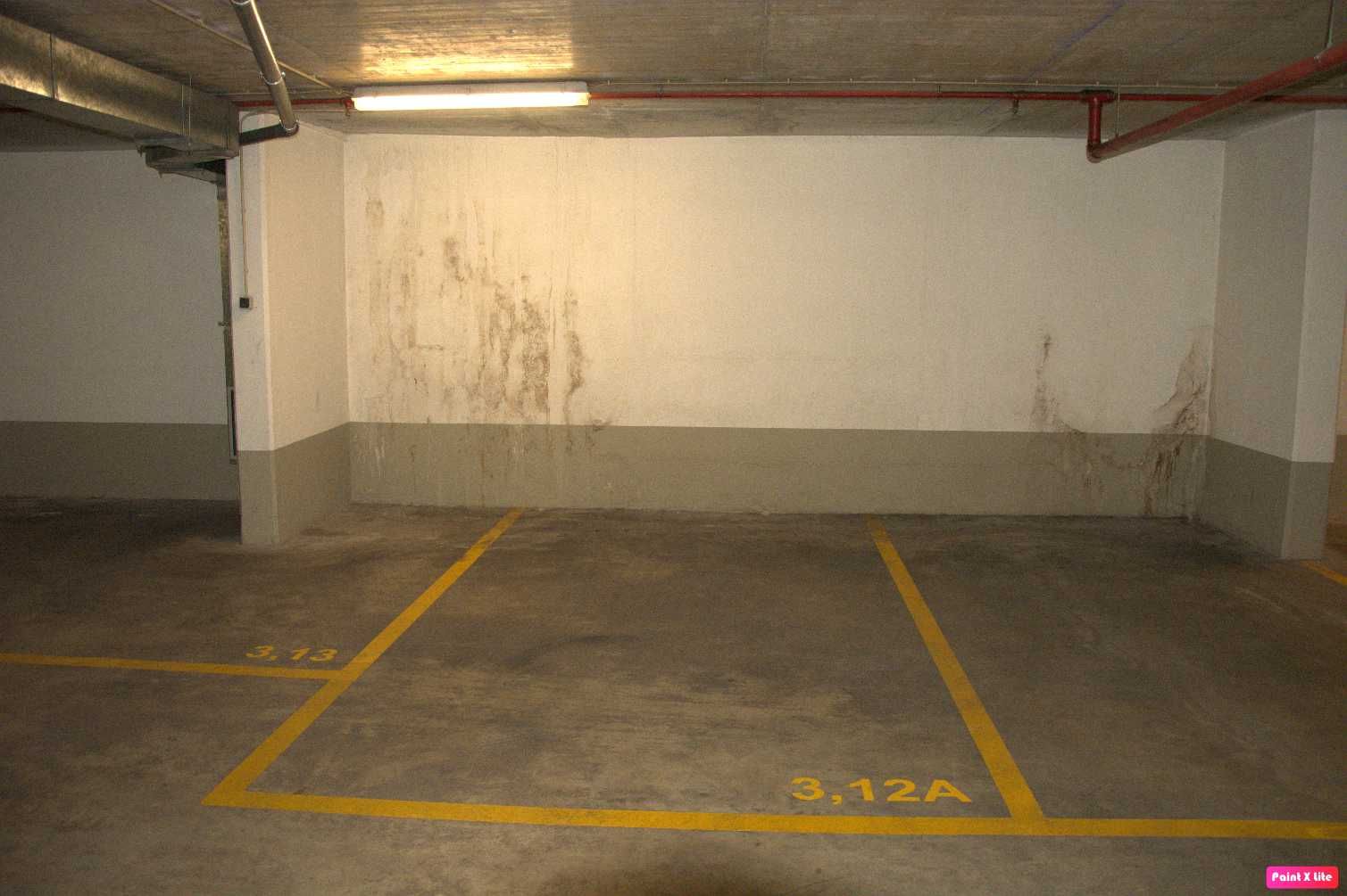 Três parqueamentos em Lisboa na zona da Praça de Espanha