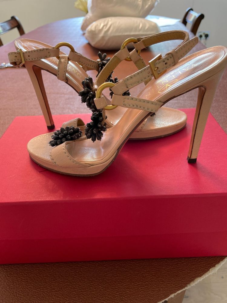 Sandalias Valentino