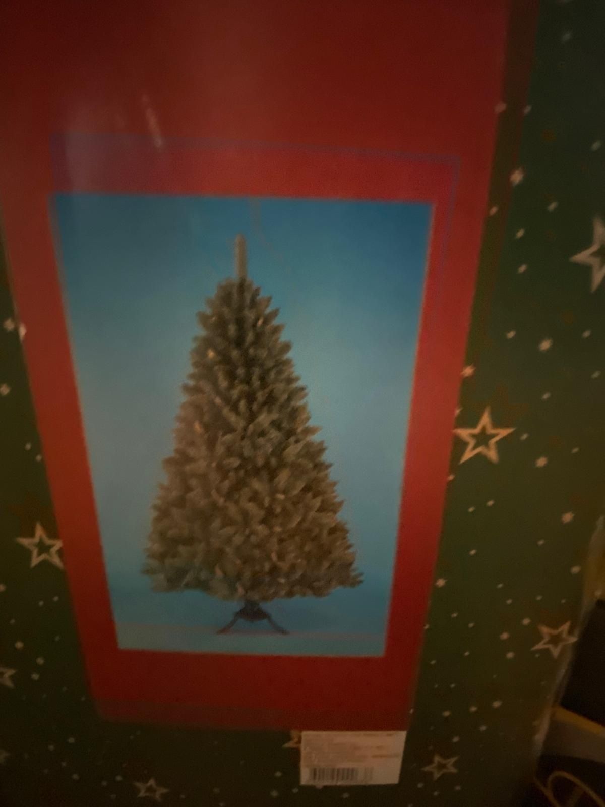 Árvore de Natal com caixa