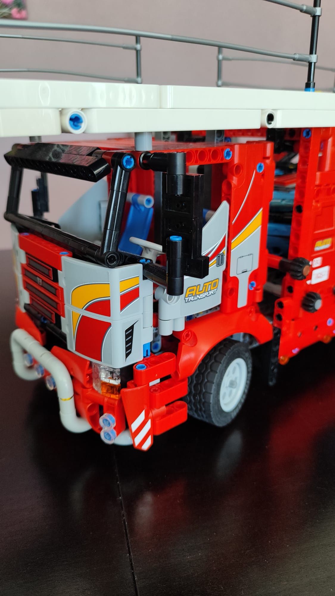 LEGO technic 42098 auto laweta, klocki 100%, pudło, instrukcja