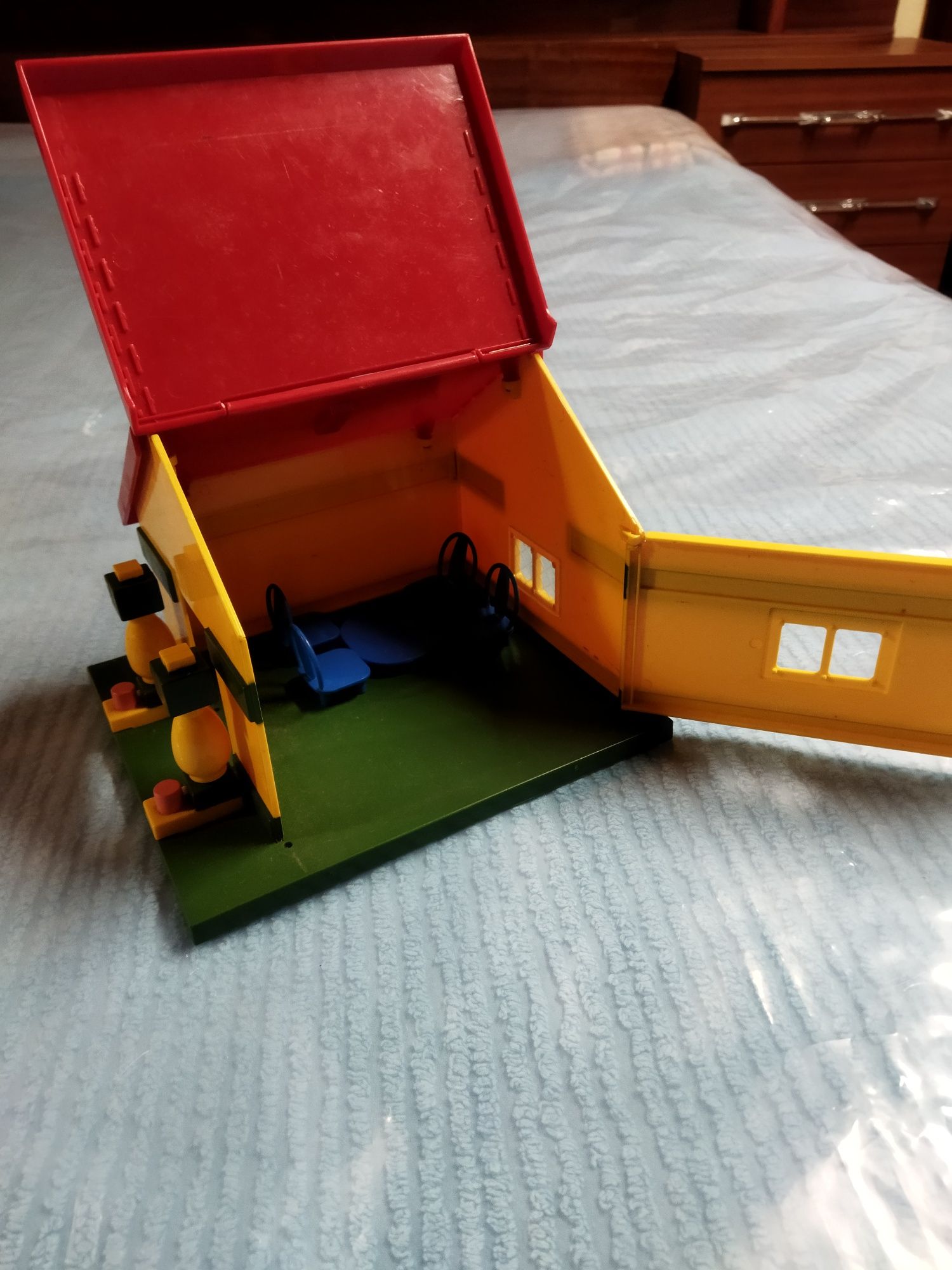 Casa, garagem, carro e avião do Noddy