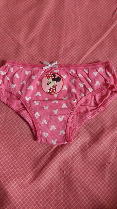 Продам  детские трусы.