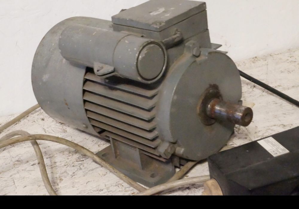 Silnik elektryczny 230v