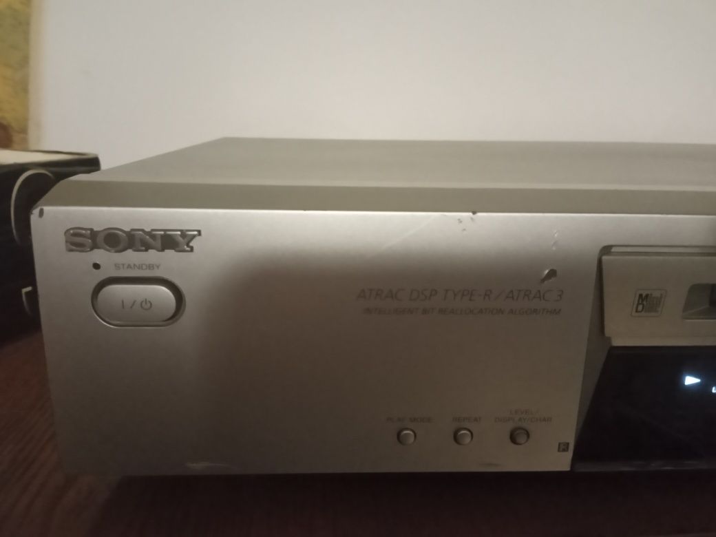 Музыкальный рекордер "Sony MDS JE-470", цвет - "серебро", MDLP !