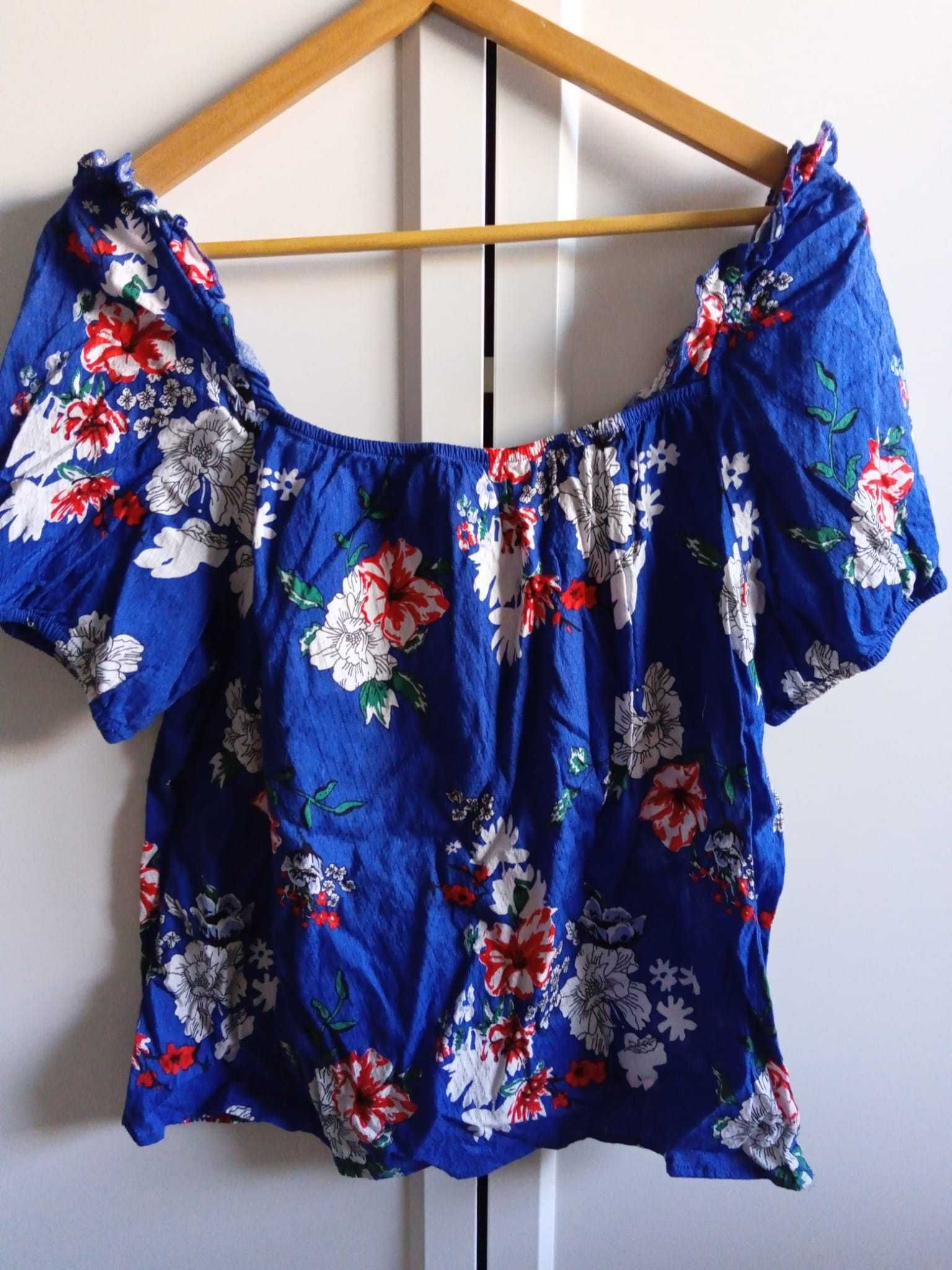 Blusa azul com padrão floral primark