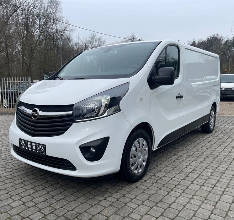 Opel Vivaro  Vivaro L2H1 Long Długi Bezwypadkowy Klima Hak Faktura Vat ŁADNY