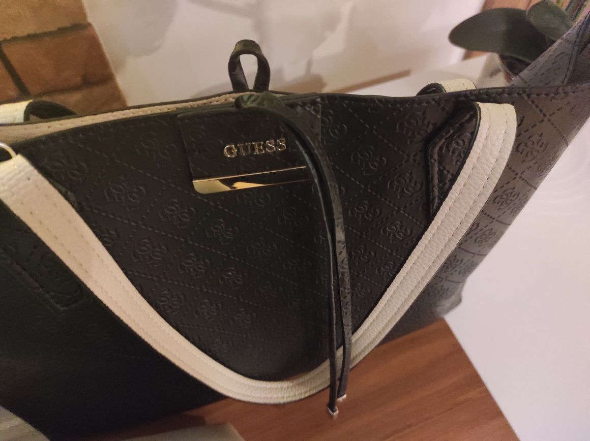 Torebka Shopper Guess, czarna, z wkładką, stan idealny