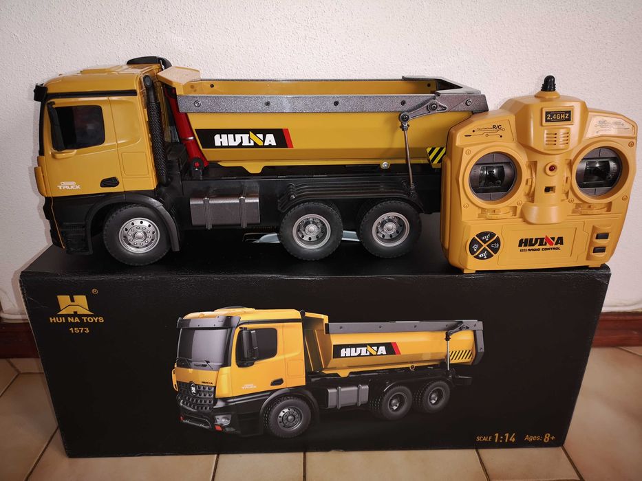 Camião Huina 1573 1:14 RTR
