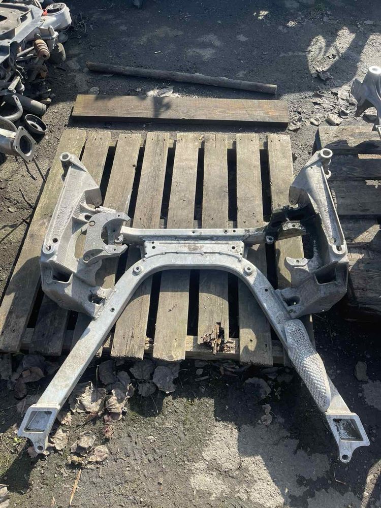 Підрамник балка  BMW X5 F15 X6 F16 X3 F25 X4 F30 F36F48 X1 F10 E60 E46