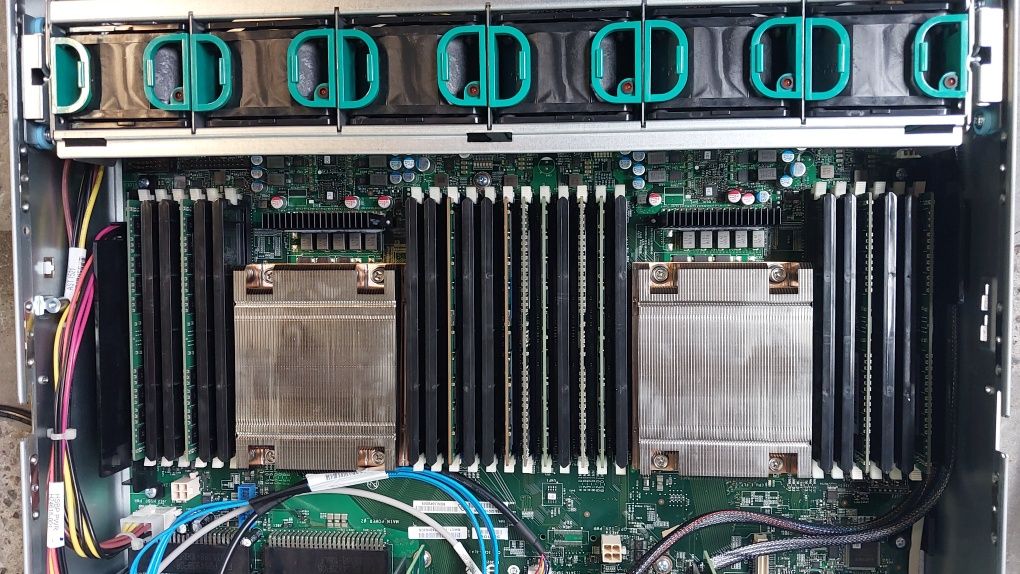 SERWER Intel/McAfee Server 2 230GB RAM DDR 4 okazja
