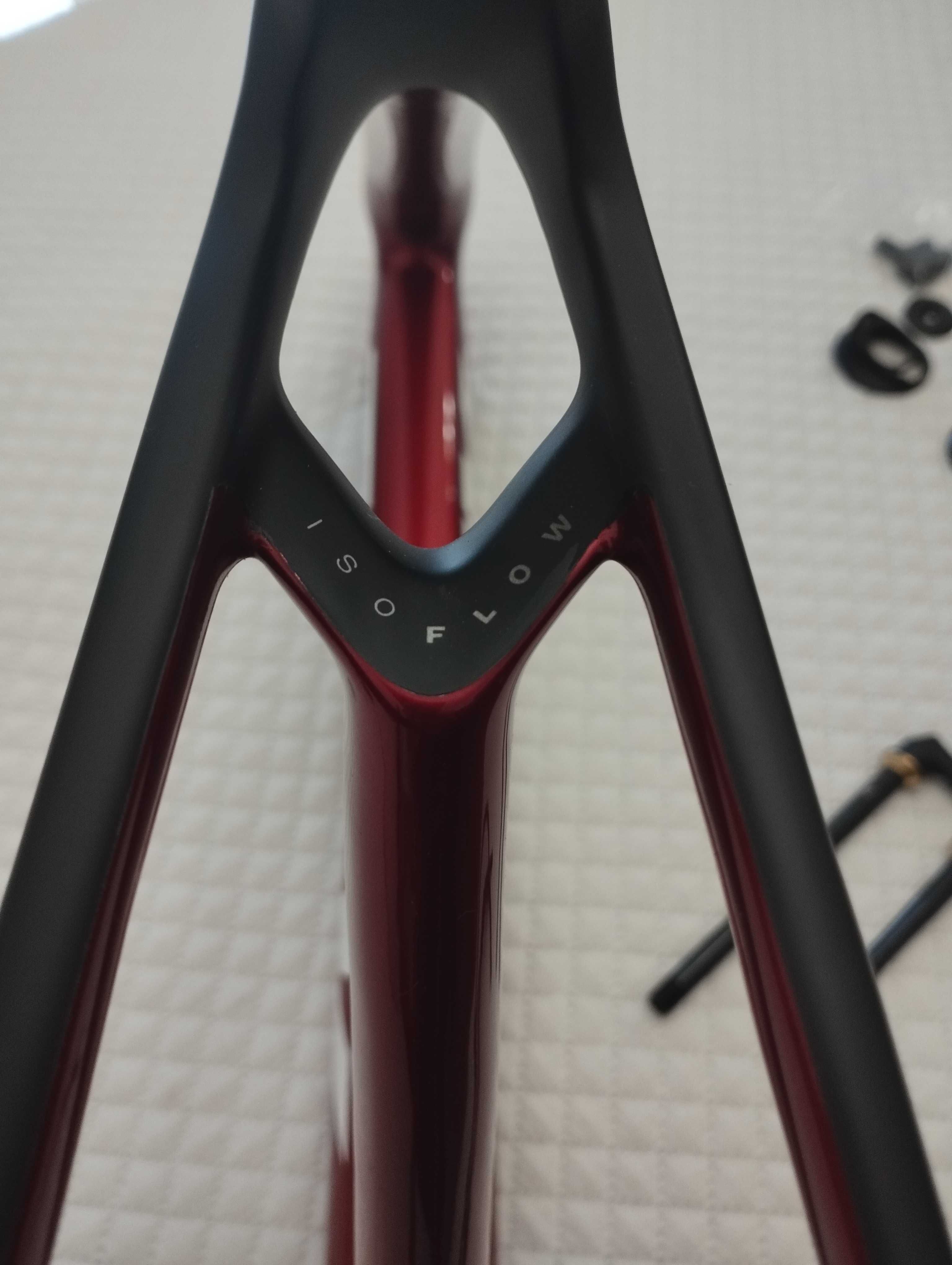 Trek Madone Gen 8 (quadro)