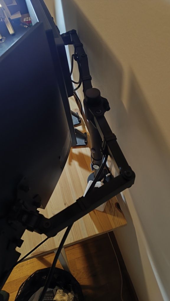 Suporte monitor duplo