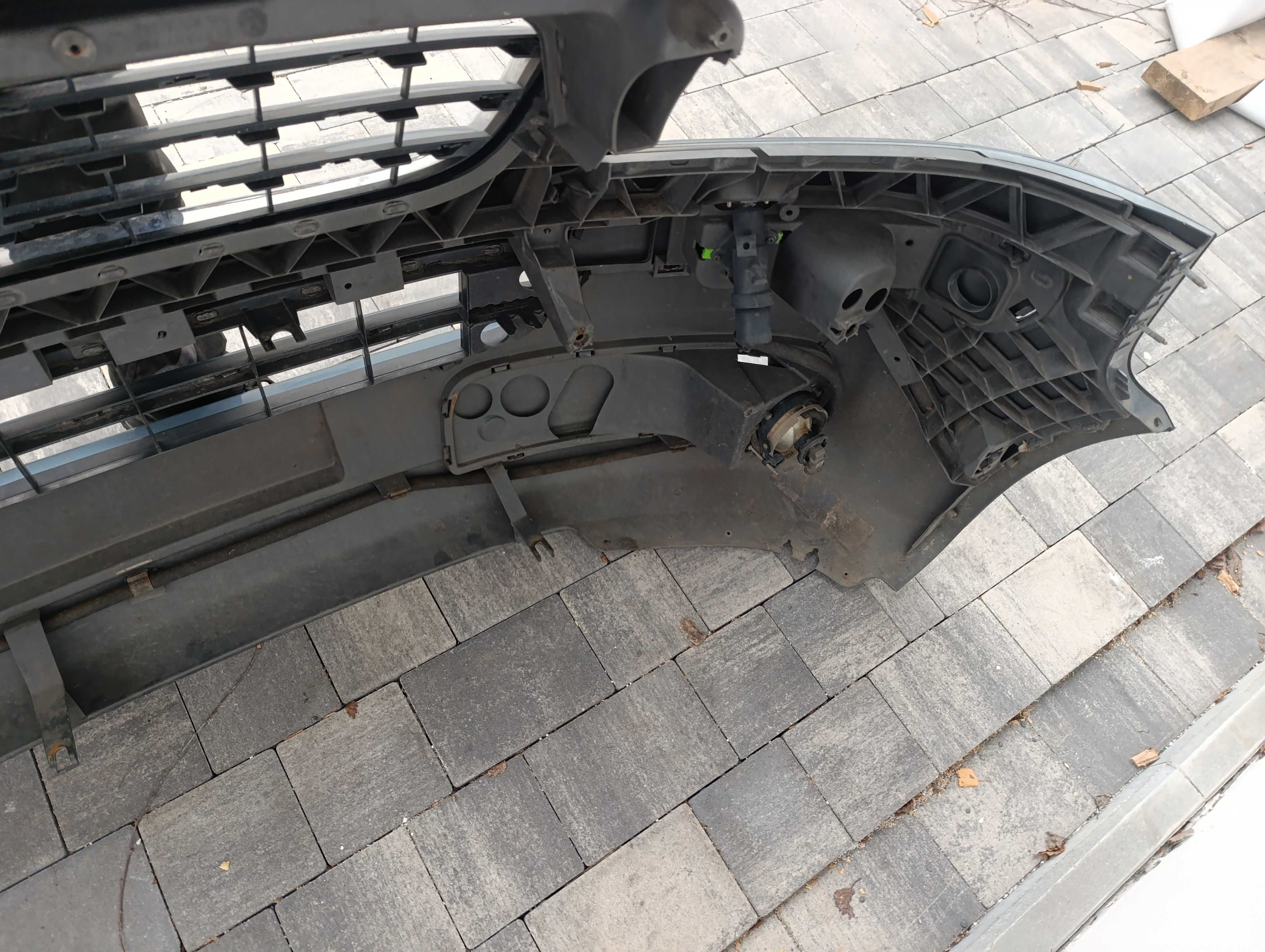VW T5 multivan zderzak przedni kompletny xenon