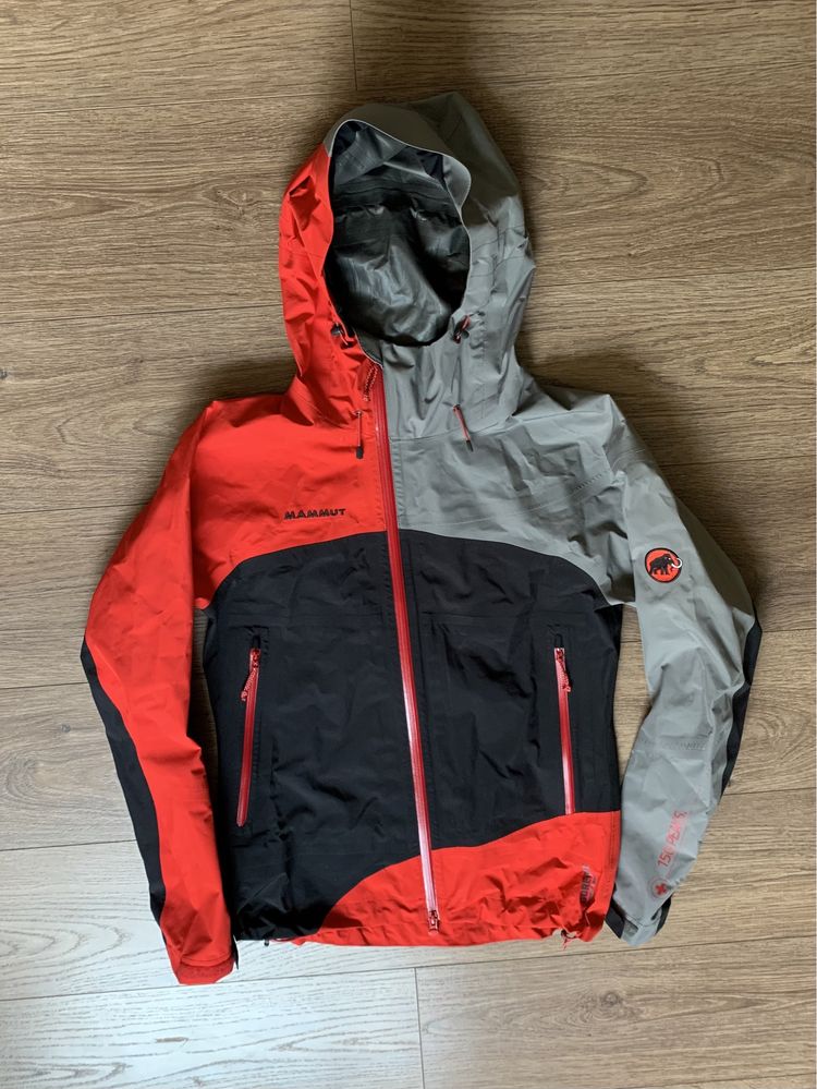 MAMMUT Erebus Jacket  GORE TEX