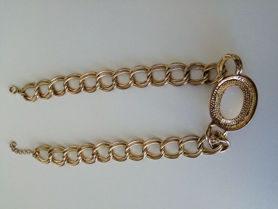 Colar de bijuteria Parfois Novo em metal dourado e pérola