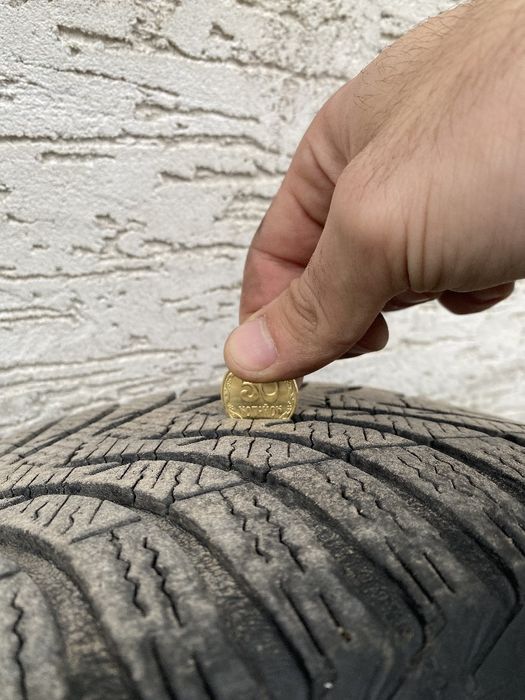 Диски бмв р 16 з резиною