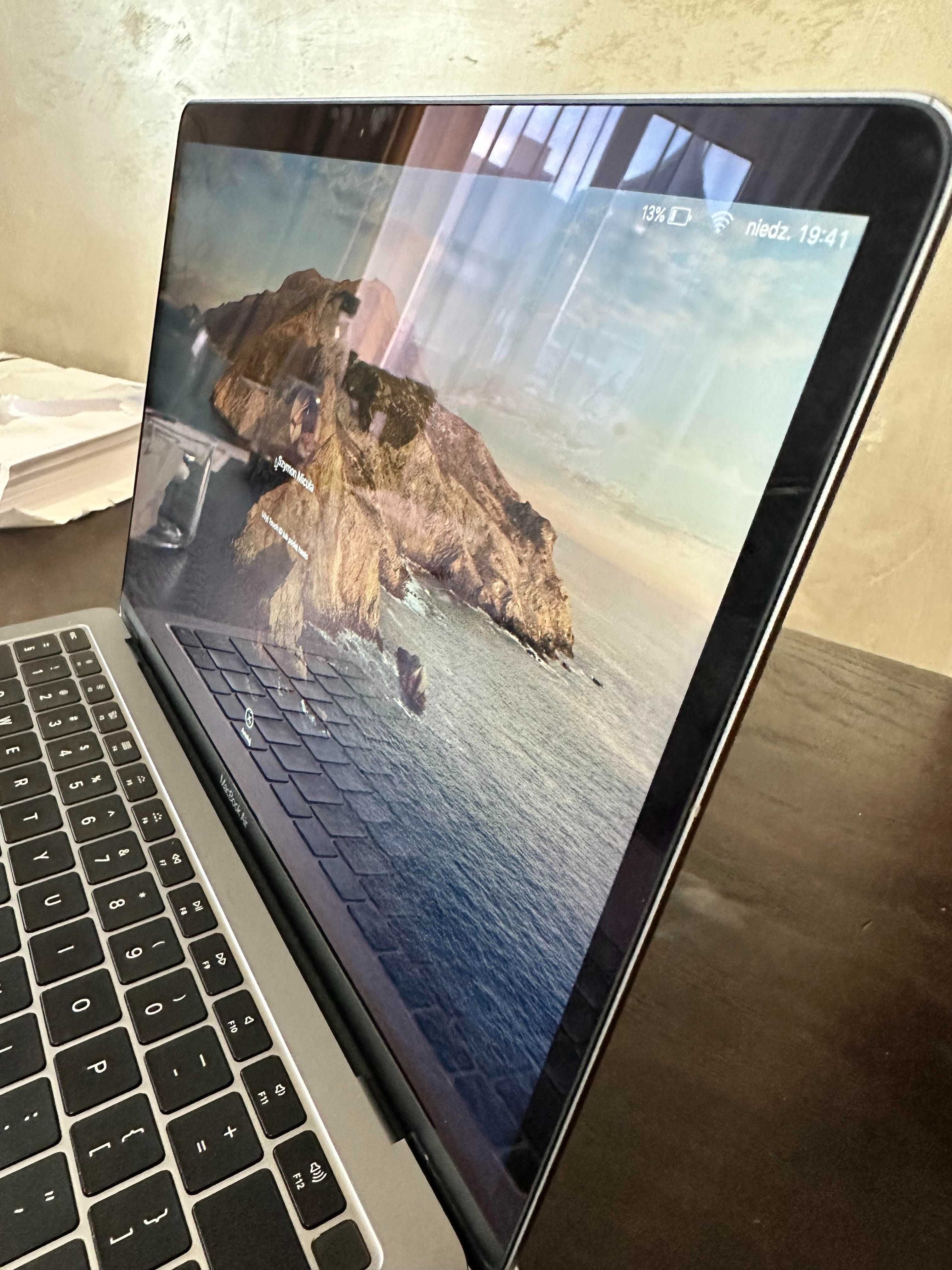 MacBook Air 13'' 2019 Space Grey, Retina, 8GB RAM/128 GB SSD, Intel i5