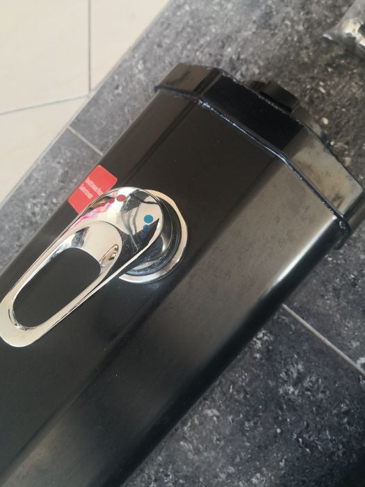 Prysznic ogrodowy wysoki stojący słupek