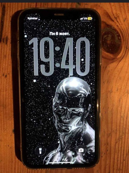 продам iphone 11