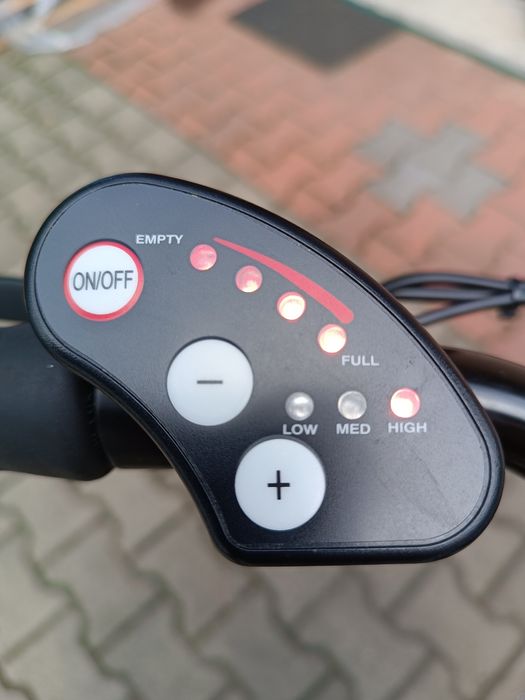 Rower miejski elektryczny MomoDesign Venezia 26- 36V, 7,8 Ah, 280 Wh