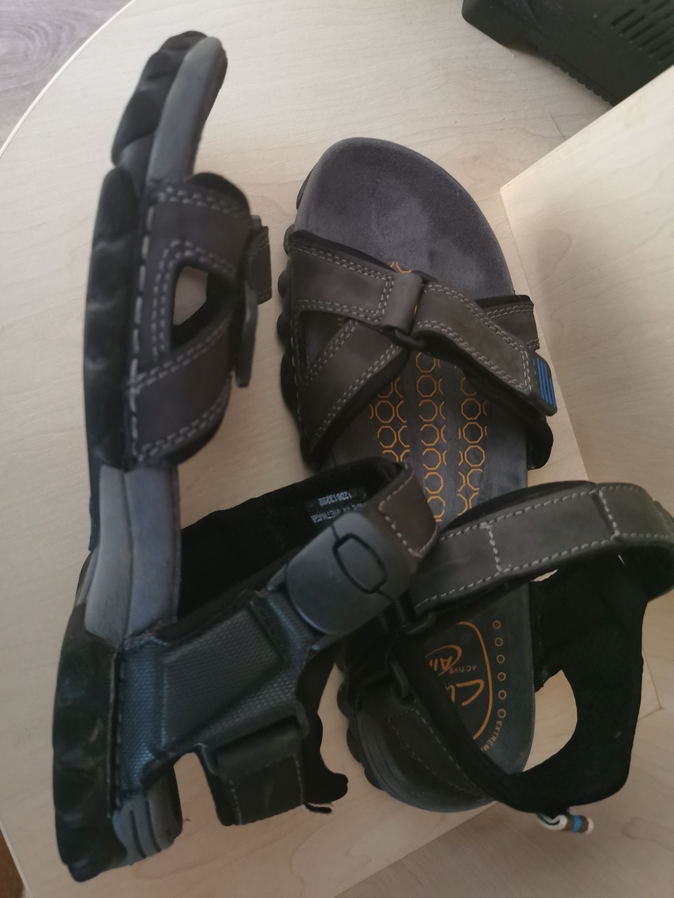 Кожаные босоножки Clarks Active Air стелька 28 см