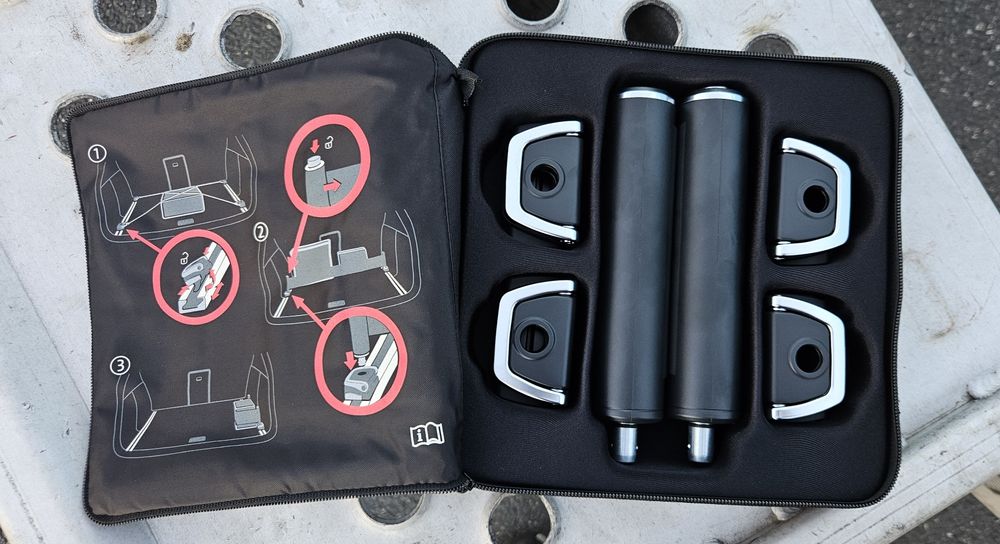 Nowy Oryg.zestaw mocowania bagażu Passat B8