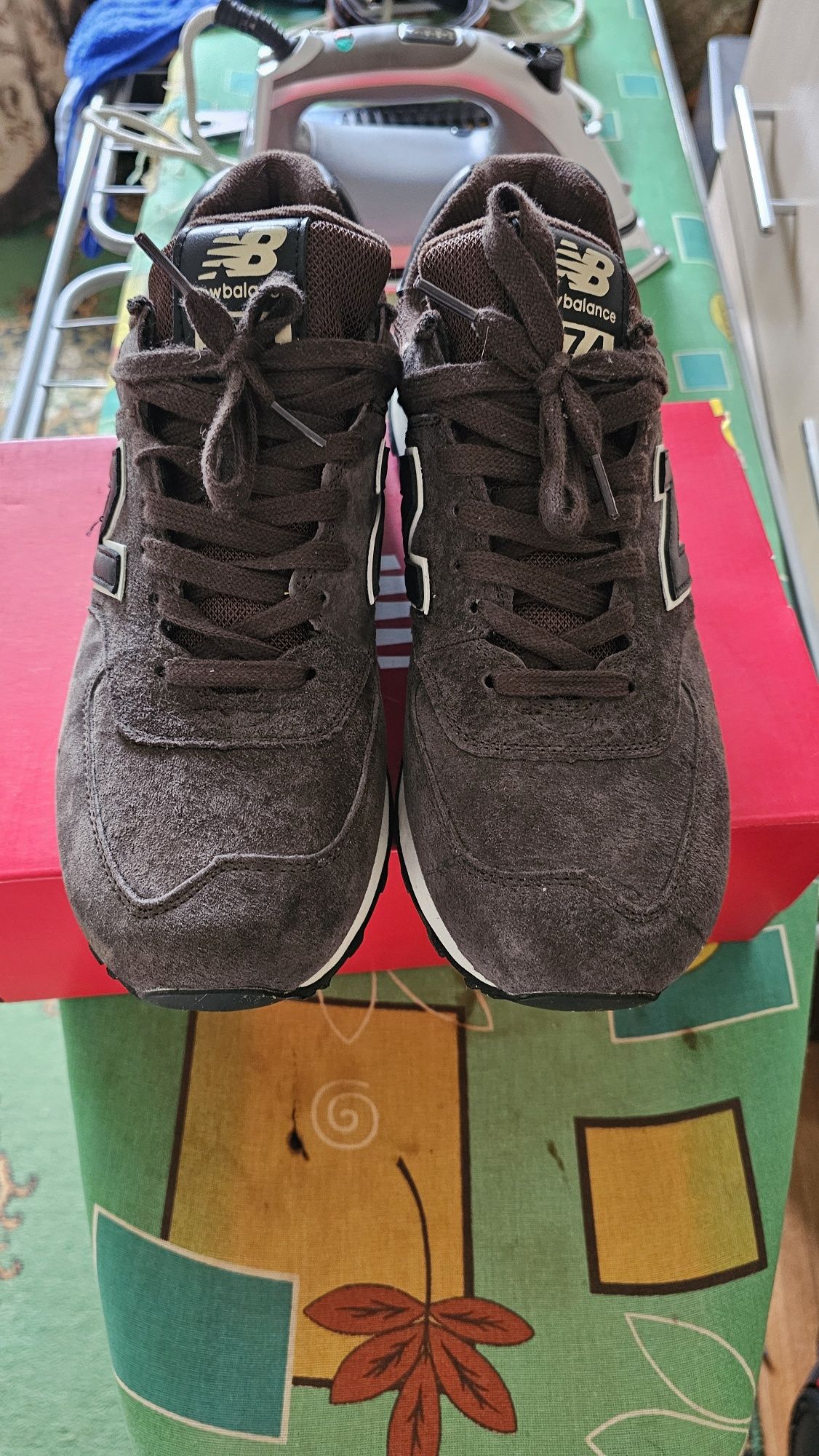 Продам кроссовки New Balance 574 коричневые