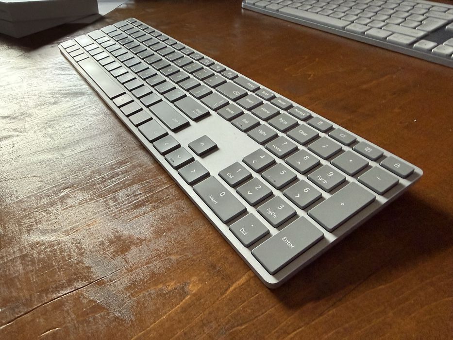 Klawiatura bezprzewodowa bluetooth Microsoft surface
