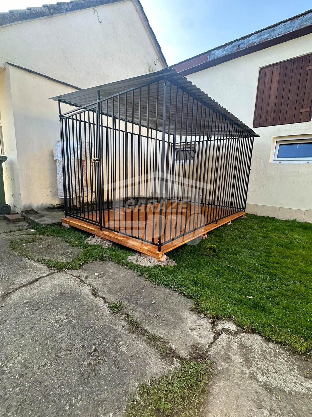 Kojec dla psa 2x3m  - Podłoga drewniana - Dach spad w bok GP440