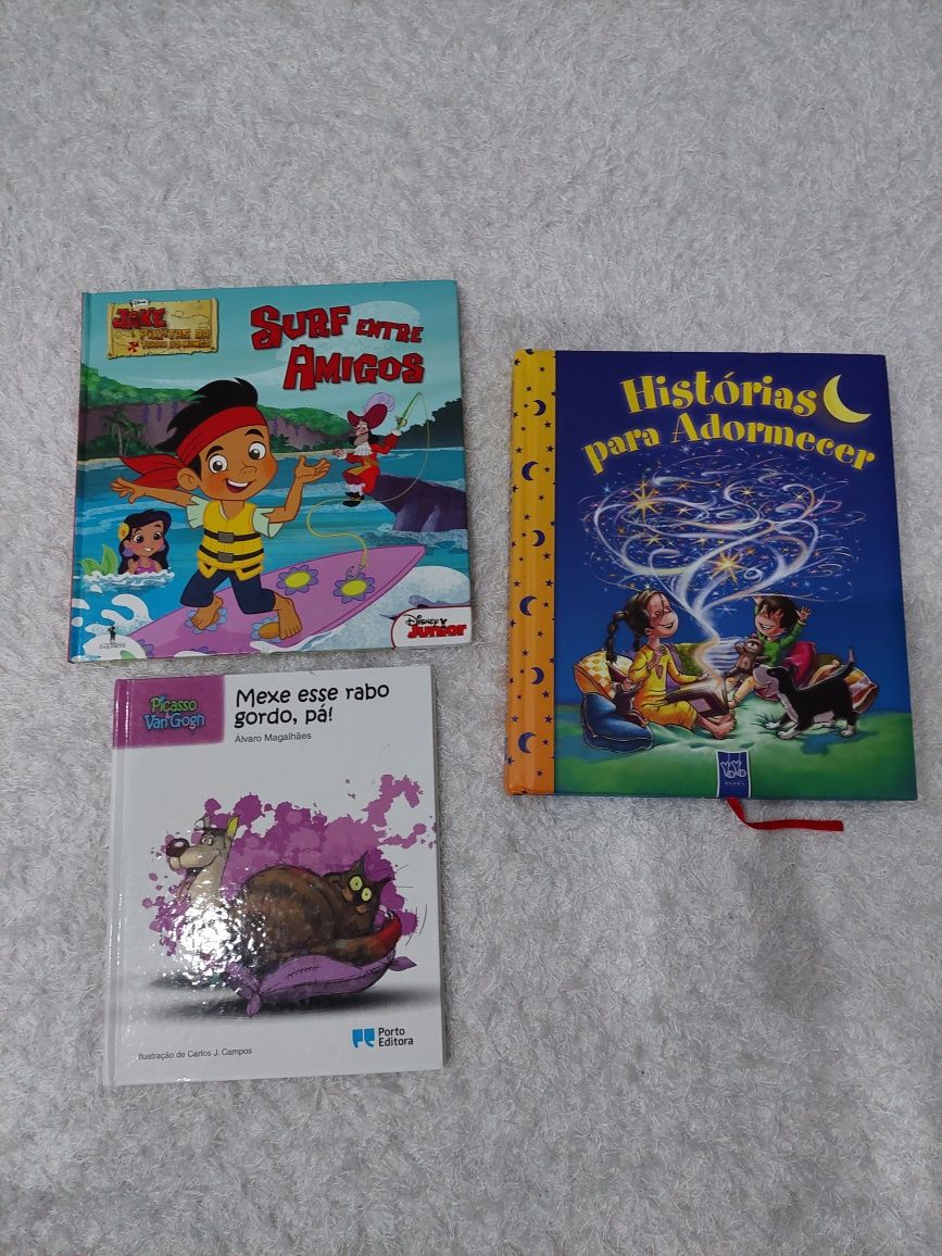 Diversos livros infantis