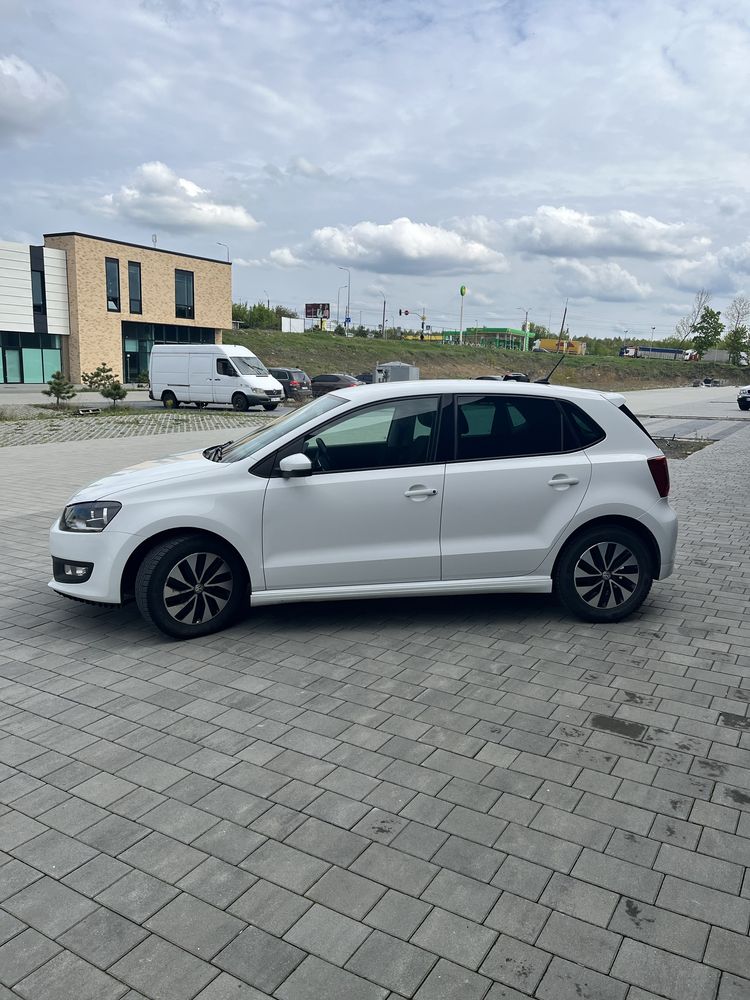 Volkswagen Polo V