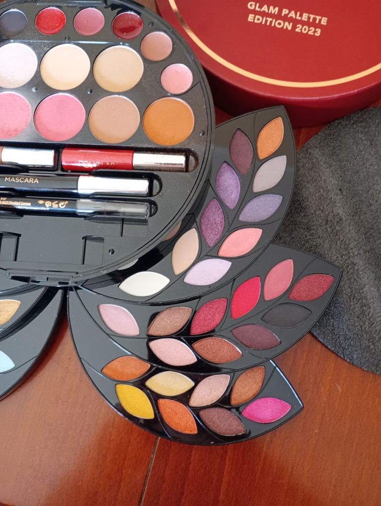 Paleta cieni Douglas glam palette