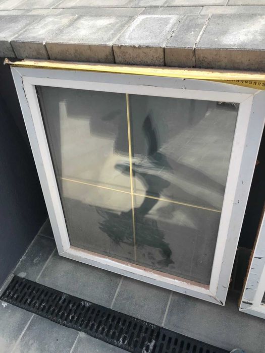 продам вікно пластикове 87*98