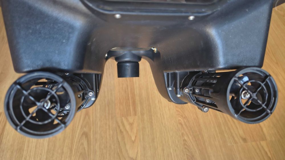 Łódka zanętowa Boatman Actor PRO - GPS SONAR PILOT, na Gwarancji