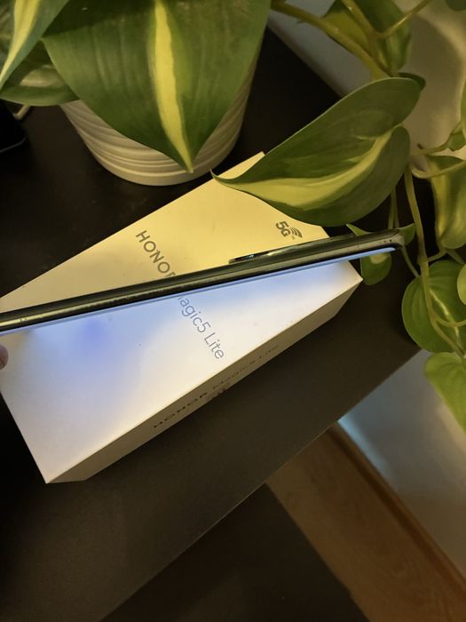 Telemovel honor magic 5 lite