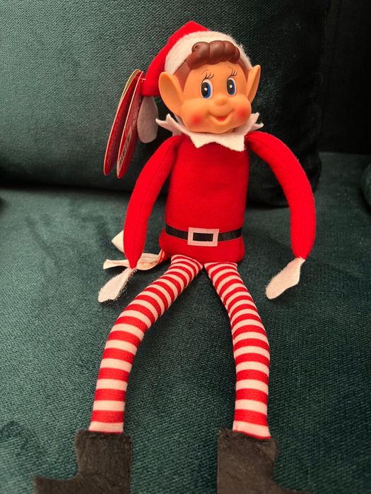 Elf psotnik, elf na półce