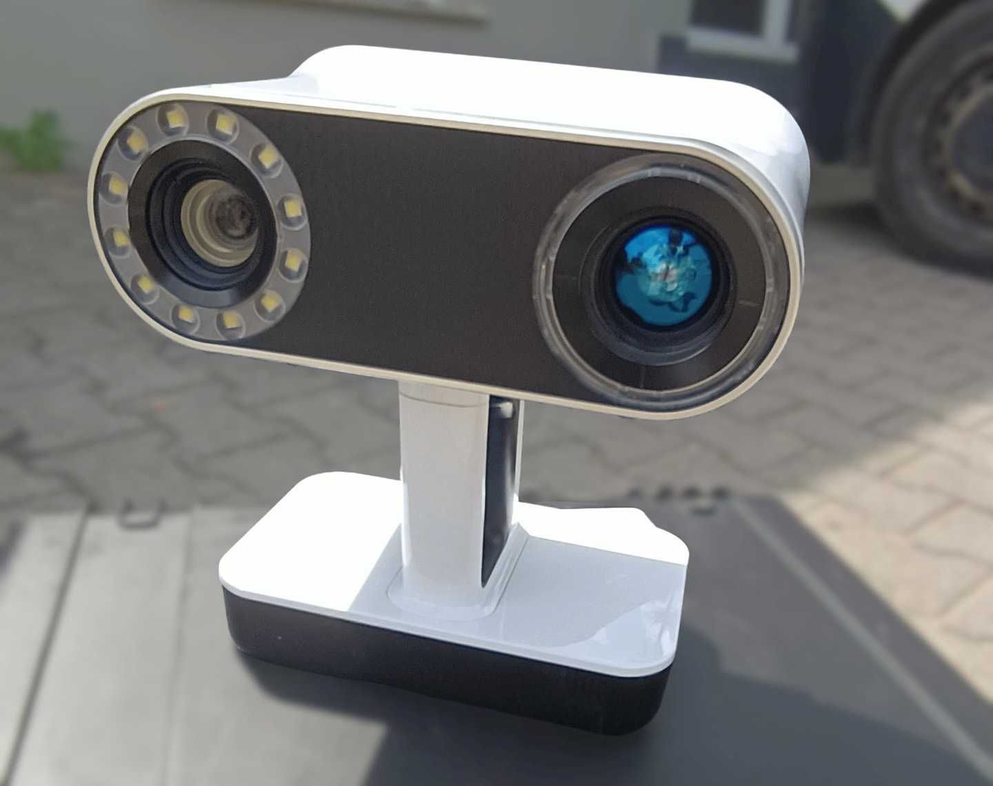 Skaner 3D Leo firmy Artec– profesjonalny mobilny ręczny skaner 3D