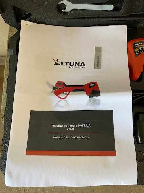 Tesoura de poda Altuna a bateria