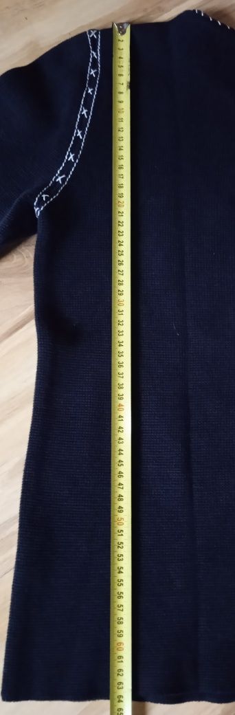 Hugo Boss,prosty, czarny sweter S/M