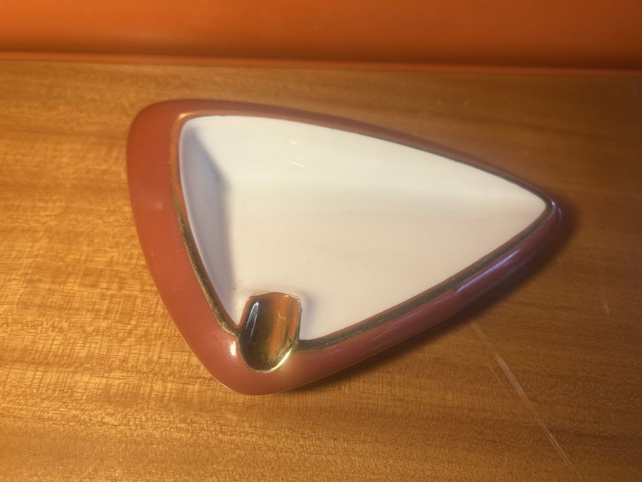 Cinzeiro modernista Coimbra