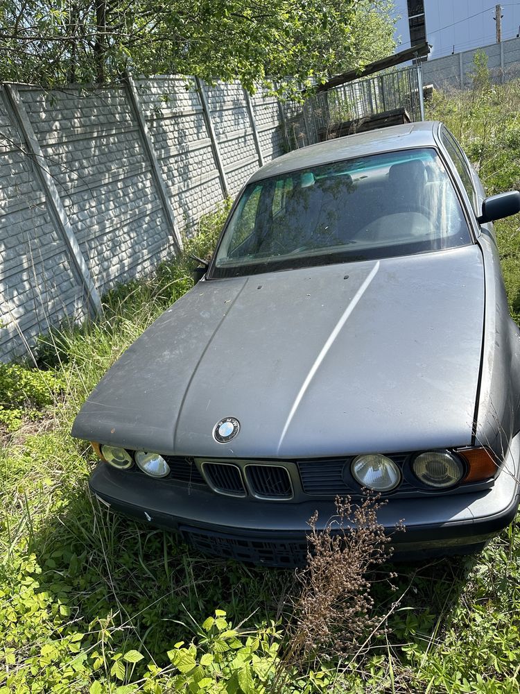 BMW 520 90 rok na części