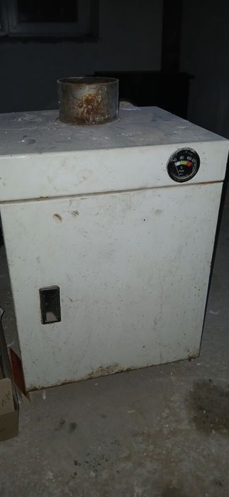 Продам газовый котёл.