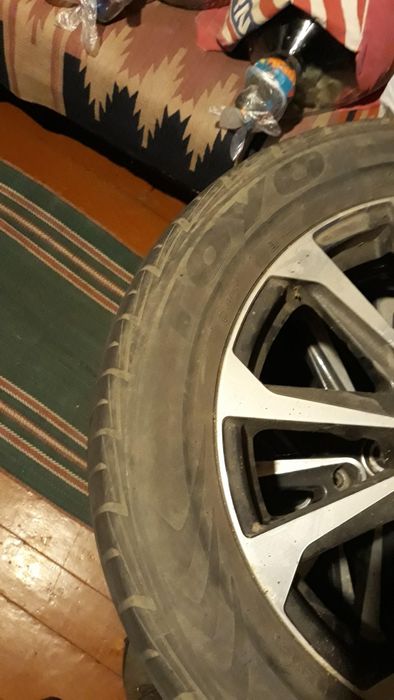 шини літні та зимові - 215/60 R17 - б/у