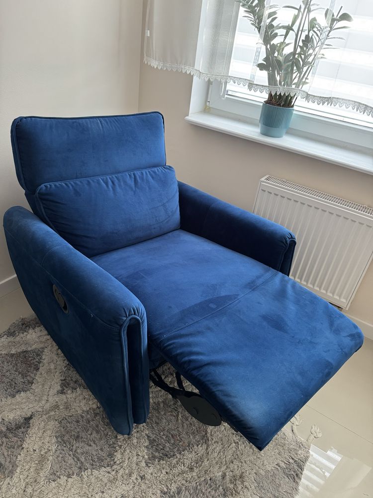 Rozkładany fotel z funkcją relax