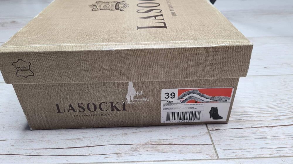 Buty botki na obcasie czarne CCC Lasocki 39 zamek ocieplane zimowe