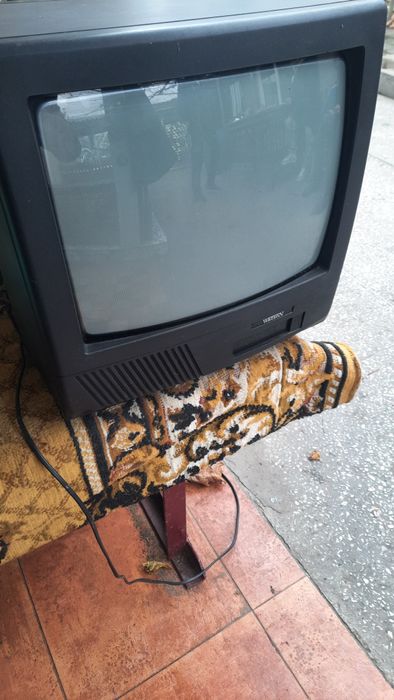 Продам телевизор